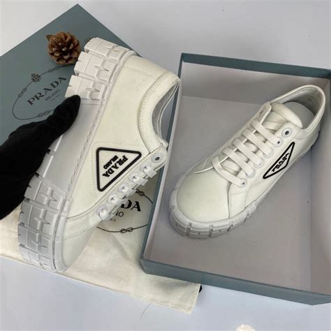 prada ayakkabı kadın|Kadın Prada Sneaker Modelleri ve Fiyatları .